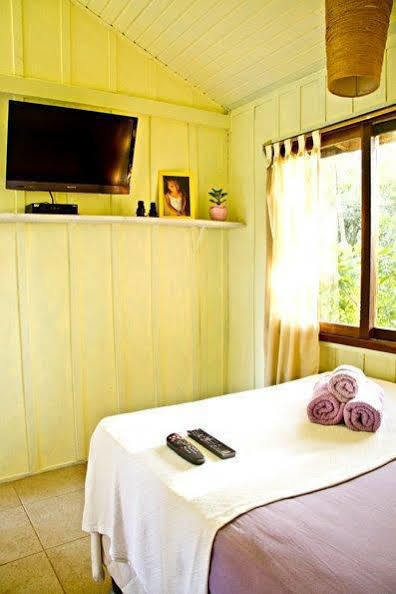 Pousada Beehouse Paranagua Bagian luar foto